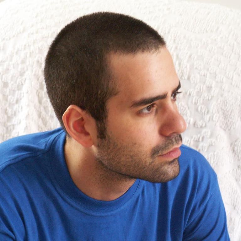 Read more about the article דין כרמי – סגל עמית